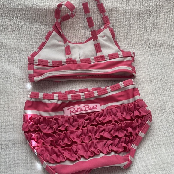 Bikini - Picture 2 of 3